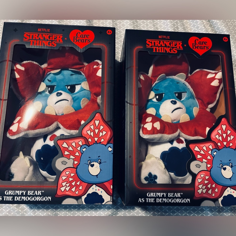 Netflix x Care Bears Grumpy Bear as Demogorgon - Picture 2 of 3